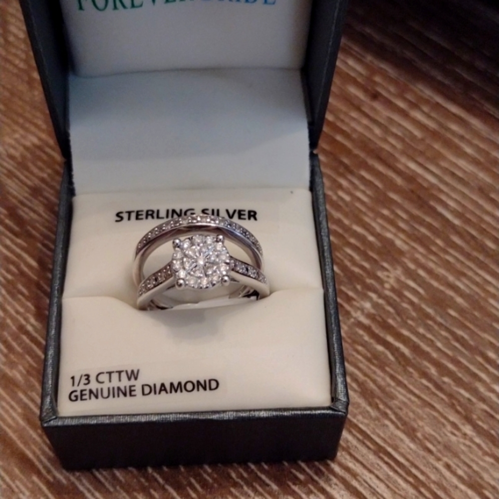 Gorgeous bridal set of rings!